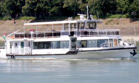 River Boat Kisduna 4 VIP - Budapest Danube Boat Cruise